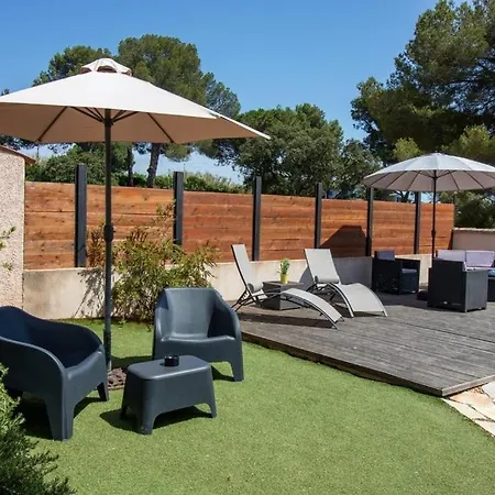 La Grande Auguiere, Familiale Et Spacieuse Au Coeur Du Vignoble Et A 300m De La Villa *