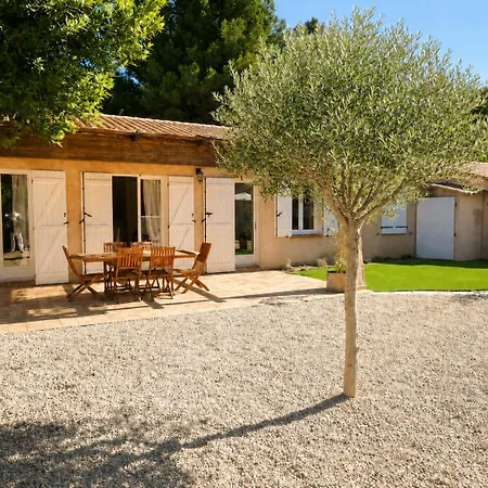 Villa La Grande Auguiere, Familiale Et Spacieuse Au Coeur Du Vignoble Et A 300m De La