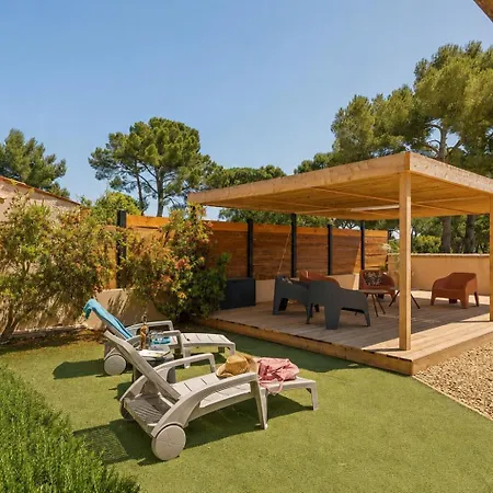 La Grande Auguiere, Familiale Et Spacieuse Au Coeur Du Vignoble Et A 300m De La Villa *